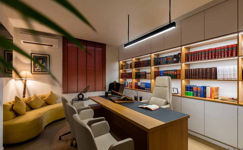 استاندارد صندلی اداری