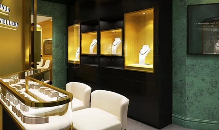 رنگ در طلافروشی