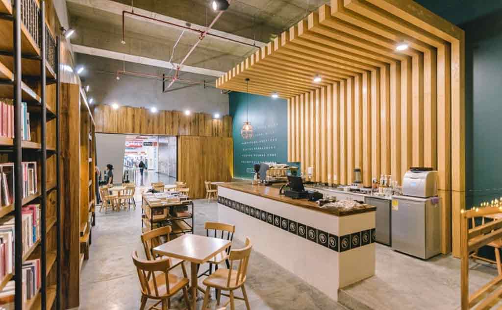 طراحی دکوراسیون کافه کتاب